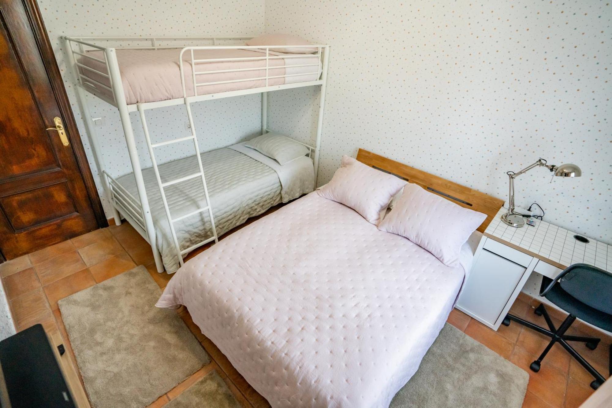Casa Julio - Alcala Complete Coastal Retreat - Entire Apartment - 3 Min Walk From The Ocean - Shared Entrance With Host Exterior photo